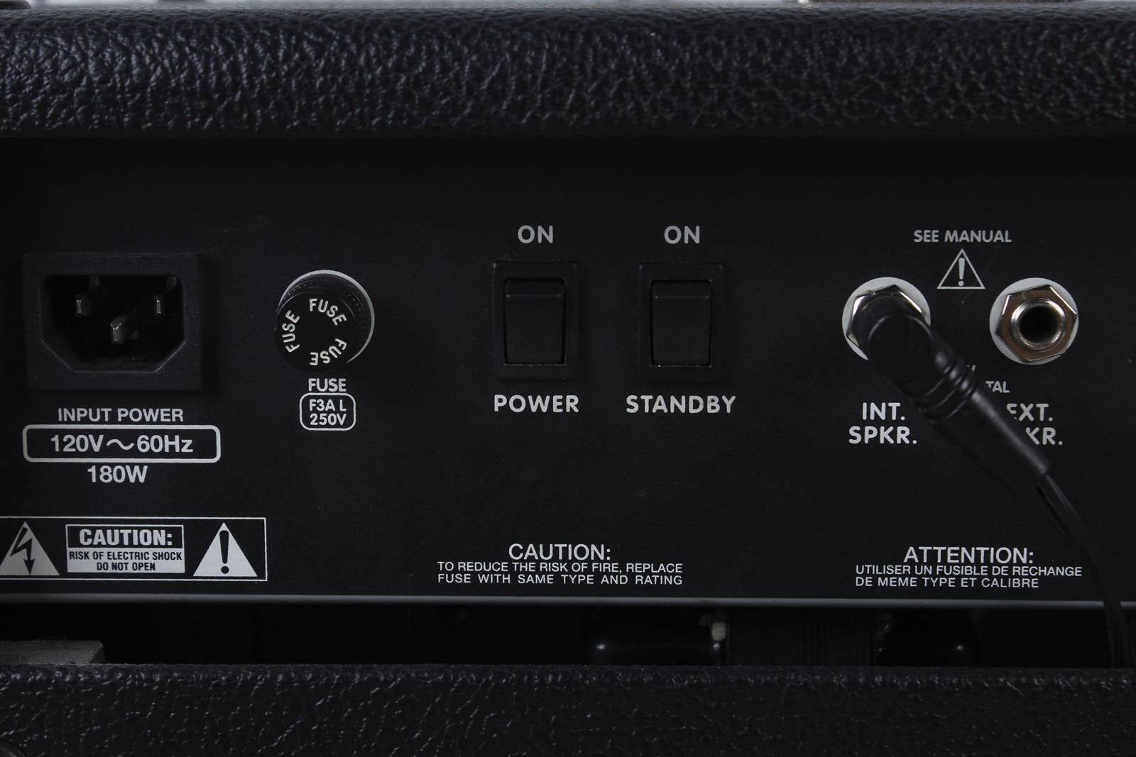 Fender Deluxe VM Vintage Modified 2-Channel 40-Watt 1x12x22 Guitar Combo