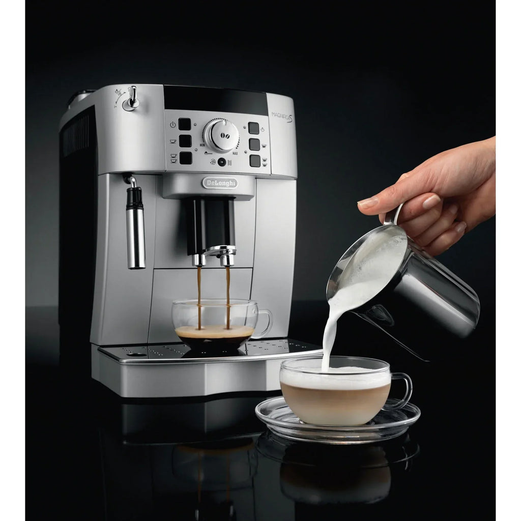 De'Longhi Magnifica XS Fully Automatic Espresso and Cappuccino Machine with Manual Cappuccino System